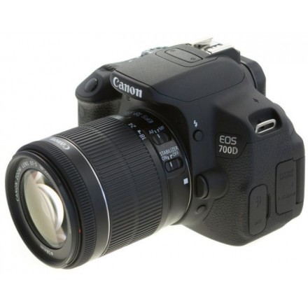 Цифр. фотокамера зеркальная Canon EOS 700D + объектив 18-135 IS USM
