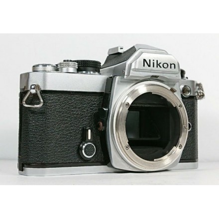 Пленочная фотокамера зеркальная Nikon FM body