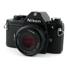 Плівкова фотокамера дзеркальна Nikon EM Nikkor 50mm / 1.8