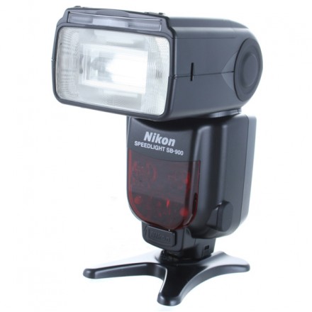 Вспышка Nikon Speedlight SB-900