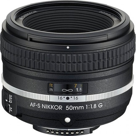 Об'єктив Nikon AF-S 50mm f/1.8G special edition