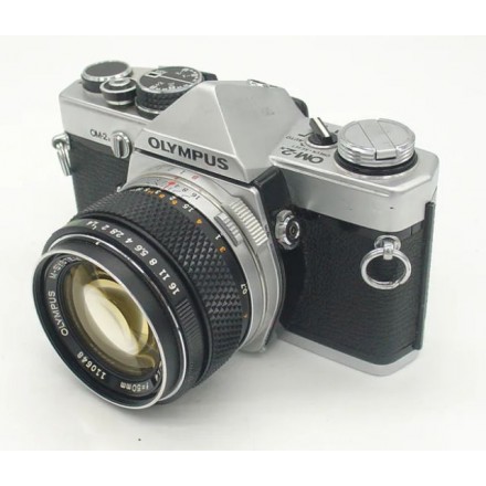 Пленочная фотокамера зеркальная Olympus OM-2 Olympus Zuiko 50mm f/1.4 Пленочная фотокамера зеркальная Olympus OM-2 Olympus Zuiko 50mm f/1.4