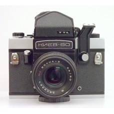 Пленочная фотокамера зеркальная Киев-60 TTL
