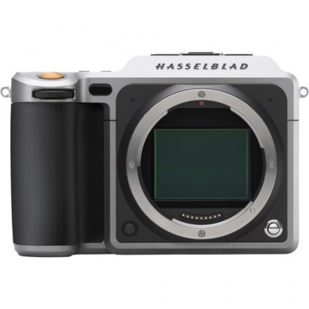 Среднеформатная фотокамера Hasselblad X1D