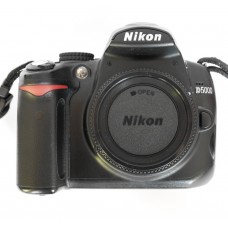 Цифр. фотокамера зеркальная Nikon D5000