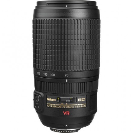 Объектив Nikon 70-300mm f/4.5-5.6G IF-ED AF-S VR