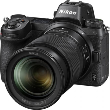 Фотокамера Nikon Z7 + Nikkor Z 24-70mm f/4 S+ FTZ Mount Adapter