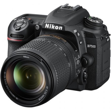 Цифр. фотокамера зеркальная Nikon D7500 + 18-140mm